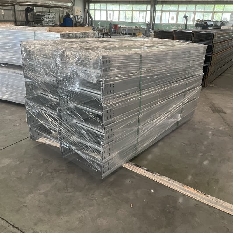 Aanpassing van aluminium kabelgoten