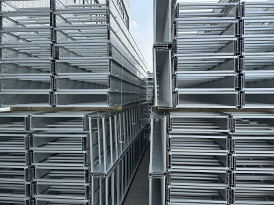 Dubbele kabelgootbeugel