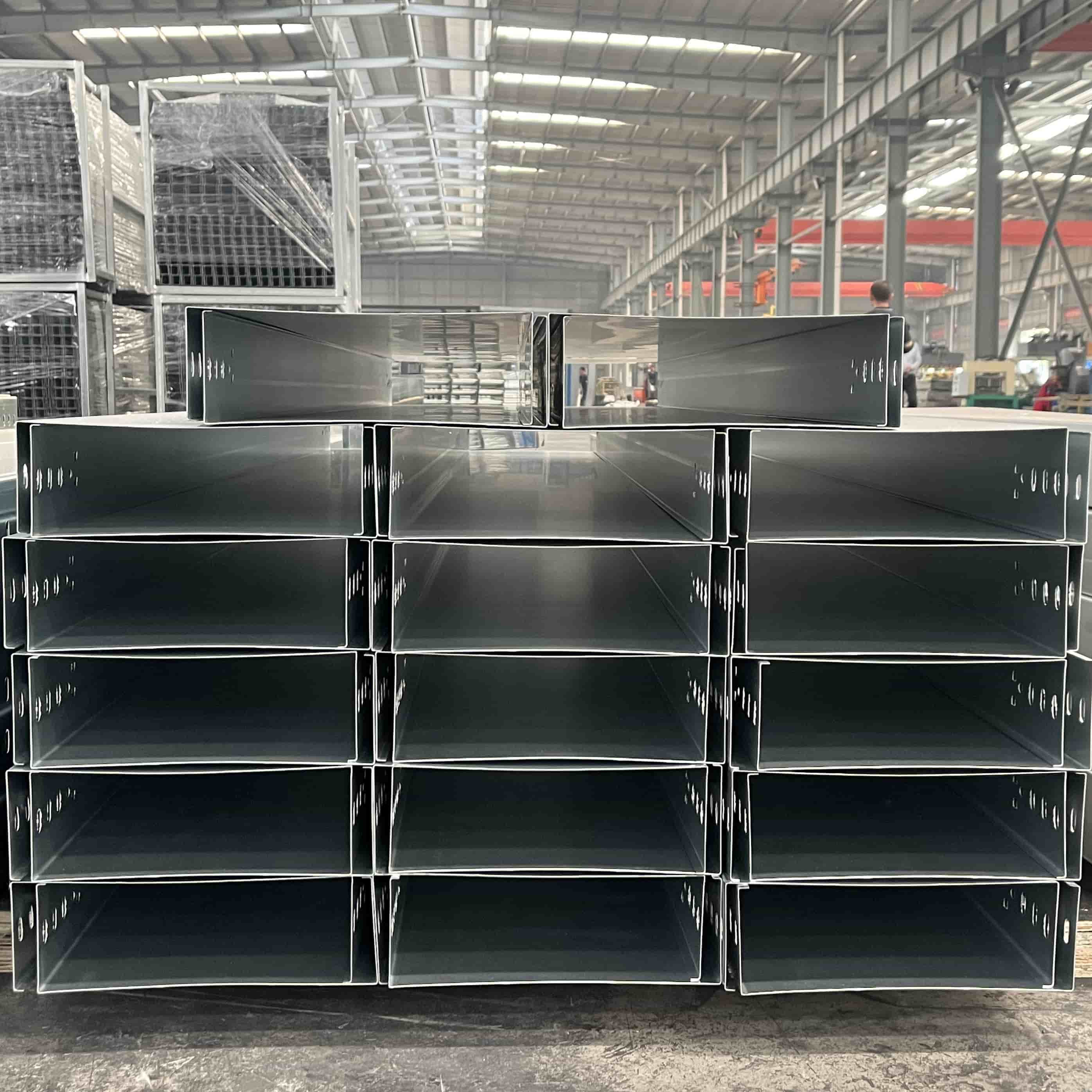 Kabelgoot met grote overspanning